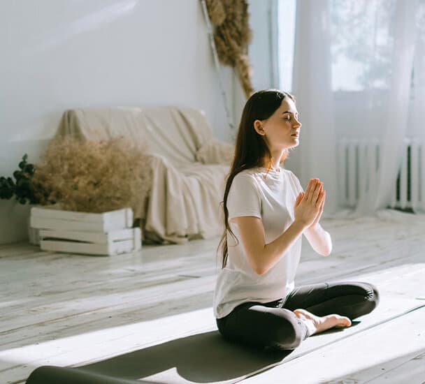 Yoga yapan kadın