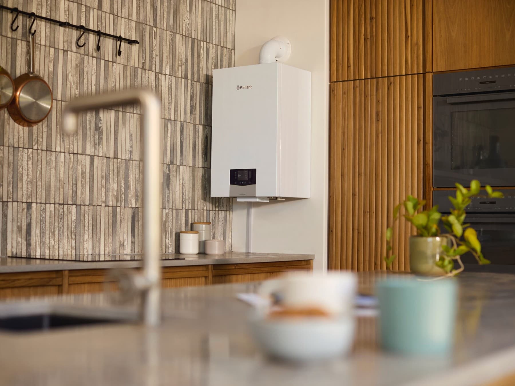 Mutfakta bulunan Vaillant duvar tipi kombi